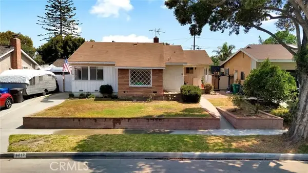 6812 La Marimba, Long Beach, CA 90815