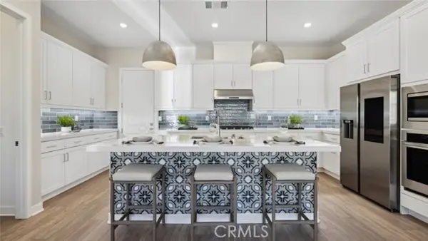 24557 Via La Sombrilla, Valencia, CA 91354
