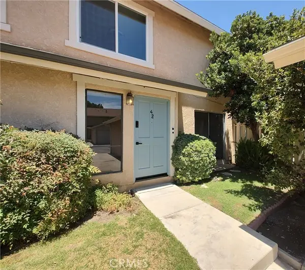 10125 De Soto, Chatsworth, CA 91311