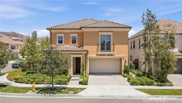218 Evaroad, Irvine, CA 92602