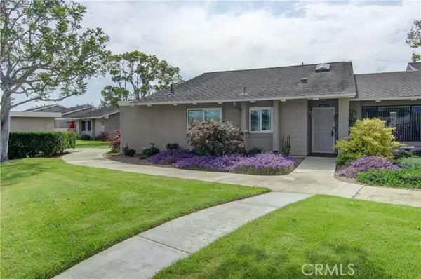 8566 Trinity Circle  #816D, Huntington Beach, CA 92646