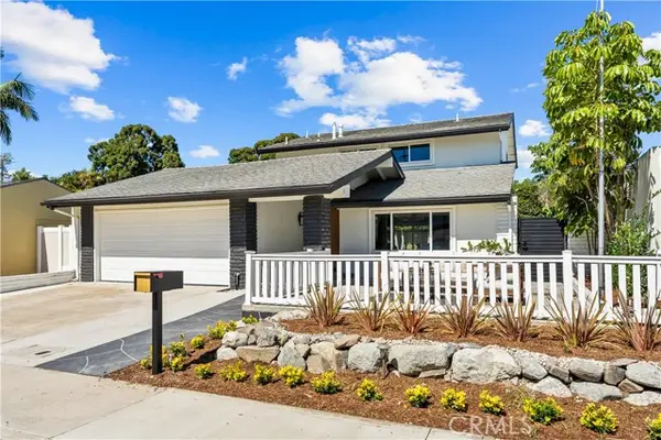 3368 California, Costa Mesa, CA 92626