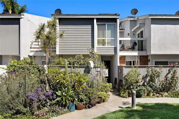 622 Whitney Way, Costa Mesa, CA 92626