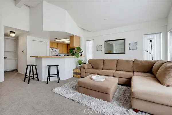 4581 Warner  #302, Huntington Beach, CA 92649