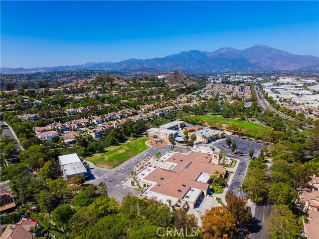 3 Sembrado, Rancho Santa Margarita, CA 92688 - #3
