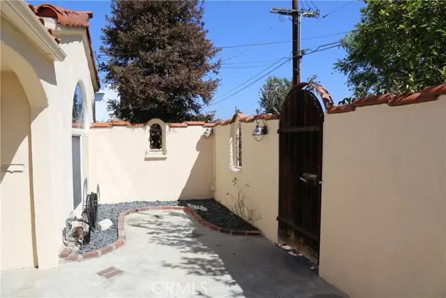 5315 Riverton Avenue, North Hollywood, CA 91601 - #2