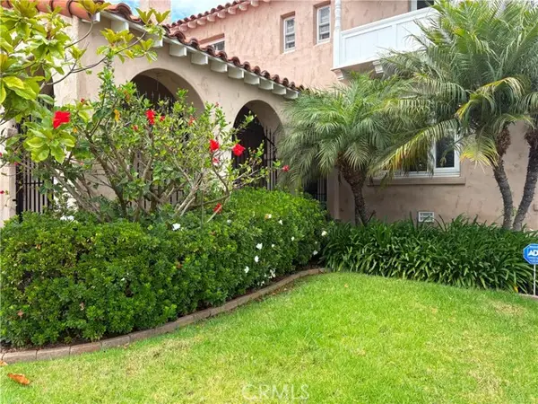 3647 Hyacinth, San Diego, CA 92106