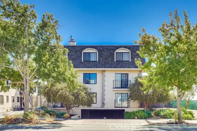 1020 Ocean Park  #3, Santa Monica, CA 90405 - #1