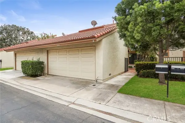 8402 Sunbeam Cir, Huntington Beach, CA 92646