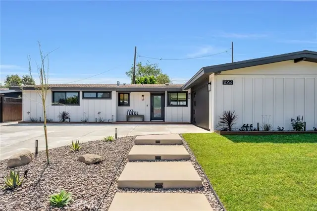 3064 Gibraltar, Costa Mesa, CA 92626 - #2