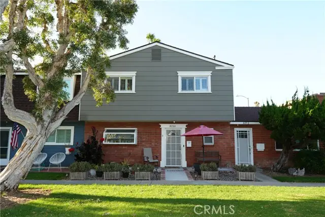 8226 Pennington Dr, Huntington Beach, CA 92646 - #1