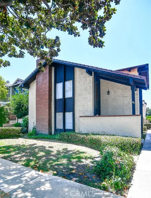 3712 Howard, Los Alamitos, CA 90720