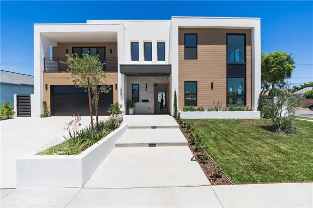 8251 Friesland Drive, Huntington Beach, CA 92646 - #3