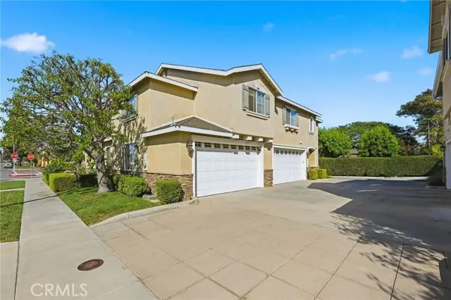 2724 17th Street, Huntington Beach, CA 92648 - #3