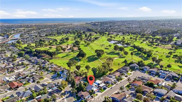 5872 Meadowbrook Drive, Huntington Beach, CA 92649