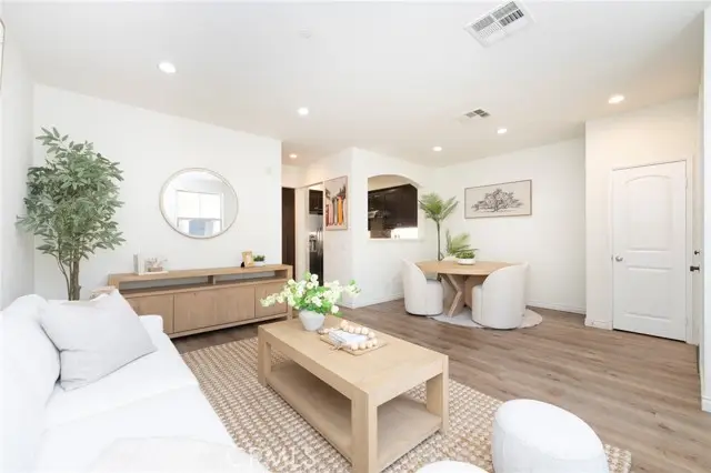 94 Hedge Bloom, Irvine, CA 92618 - #3