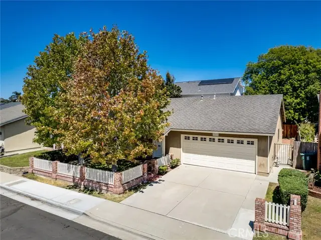 18092 Westlake Cir, Huntington Beach, CA 92648 - #2