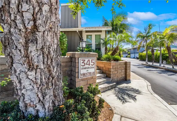 345 University  #F6, Costa Mesa, CA 92627