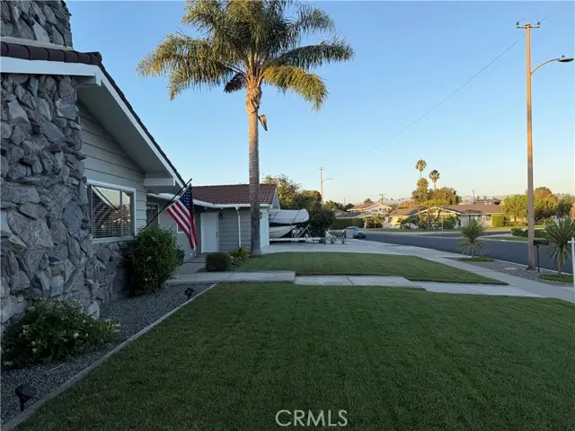 13761 Carlsbad, Santa Ana, CA 92705 - #2
