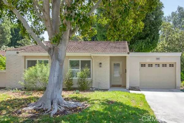 3325 Via Carrizo  #D, Laguna Woods, CA 92637