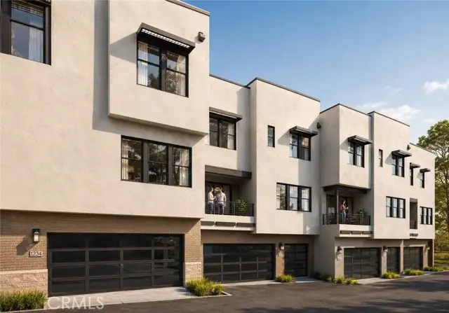 12826 Philadelphia St  #8, Whittier, CA 90601 - #2