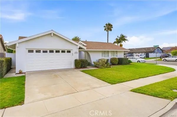 17915 Santa Olivia, Fountain Valley, CA 92708