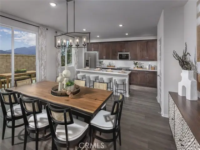 2037 Grapefruit Street, Redlands, CA 92374 - #2