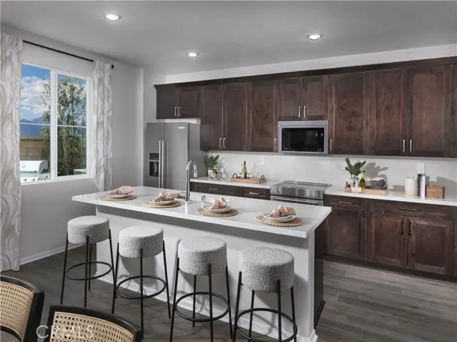 2037 Grapefruit Street, Redlands, CA 92374 - #3