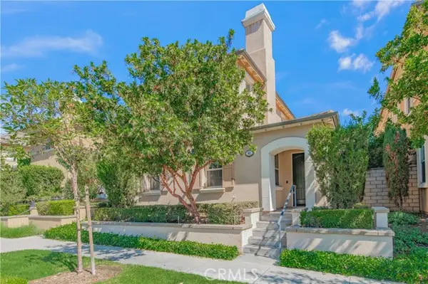 83 Twin Gables, Irvine, CA 92620