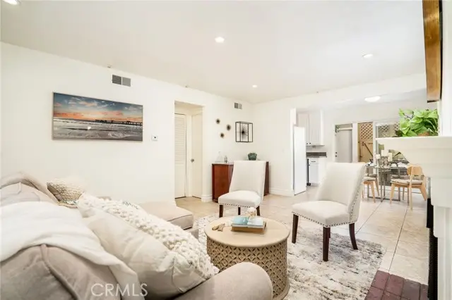 12 Latitude Court, Newport Beach, CA 92663 - #3