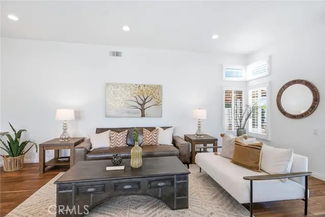 11 Calle Katrina, Rancho Santa Margarita, CA 92688 - #3