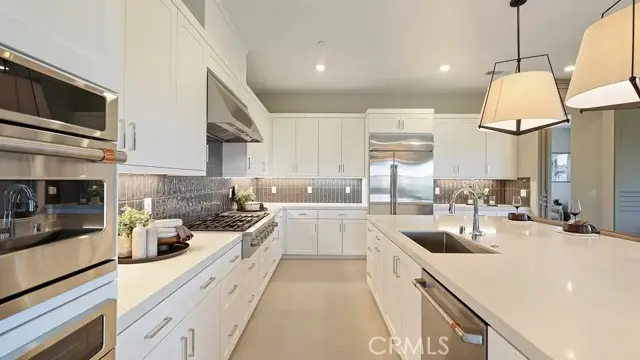 29786 Camino La Cumbre, Valencia, CA 91354 - #3