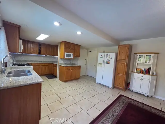 2114 Rhonda, Oxnard, CA 93036 - #3