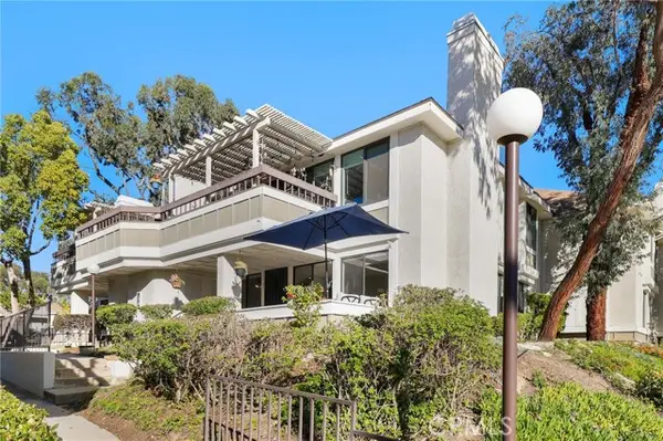 25701 View Pointe  #8C, Lake Forest, CA 92630