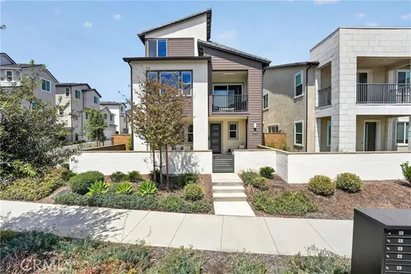 415 Flycatcher, Irvine, CA 92618
