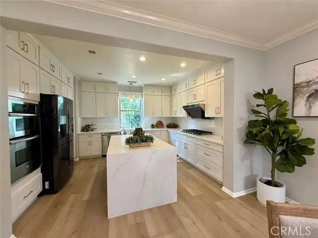21 Fanpalm, Irvine, CA 92620 - #2