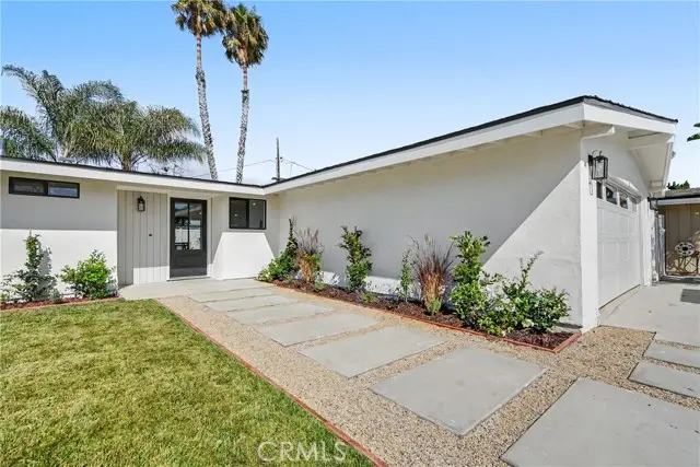 2425 Bowdoin, Costa Mesa, CA 92626 - #2