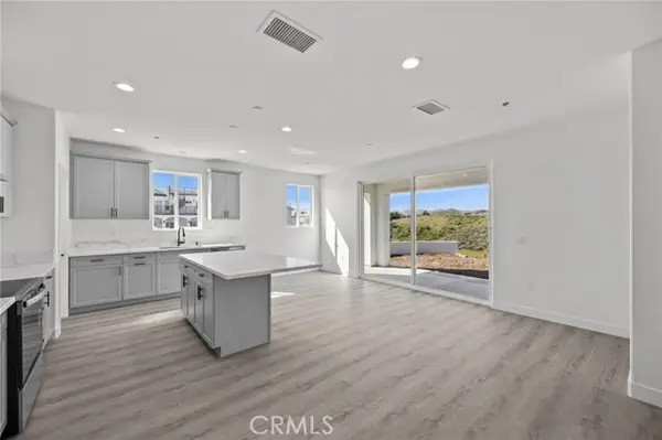 16765 La Bella Villa, Riverside, CA 92503