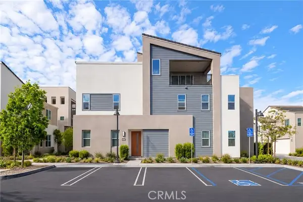 107 Sawbuck, Irvine, CA 92618