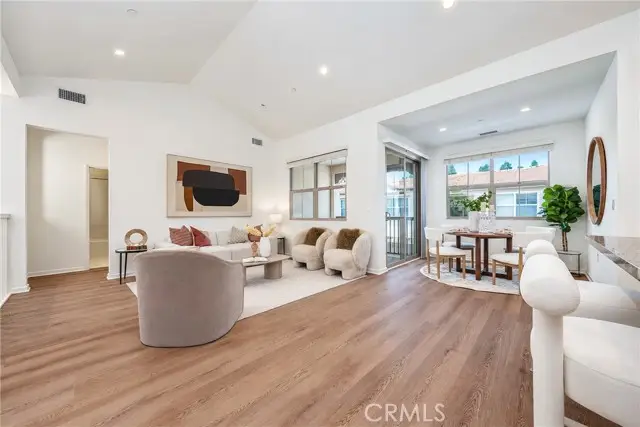 106 Bishop, Irvine, CA 92620 - #1