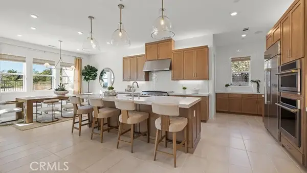 710 Ledgestone Drive, Santa Paula, CA 93060