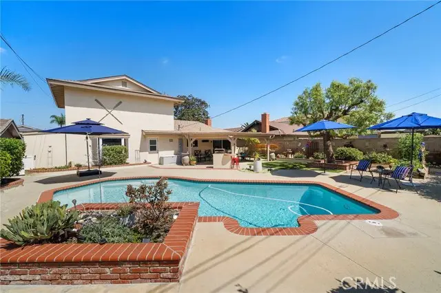 9690 Dove Circle, Fountain Valley, CA 92708 - #2