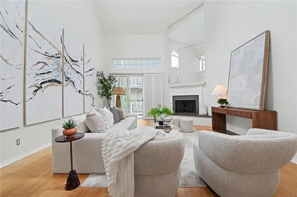 11667 Gorham  #304, Los Angeles, CA 90049