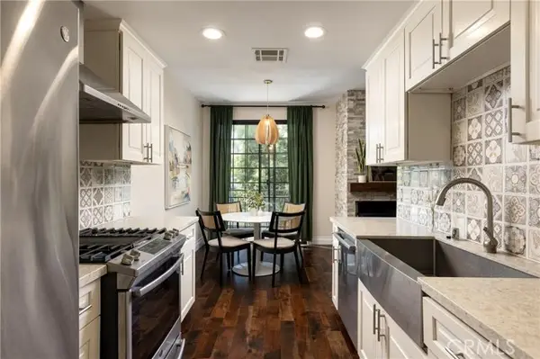 860 Lucerne  #103, Los Angeles, CA 90005