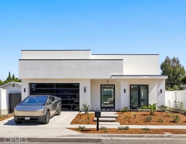 228 Costa Mesa Street, Costa Mesa, CA 92627