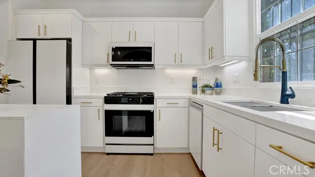 79 Modesto, Irvine, CA 92602 - #3