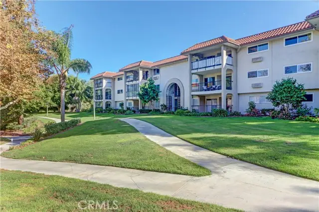 3243 San Amadeo  #2F, Laguna Woods, CA 92637 - #2