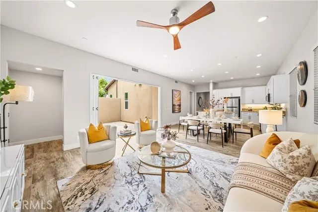 220 Follyhatch, Irvine, CA 92618 - #3