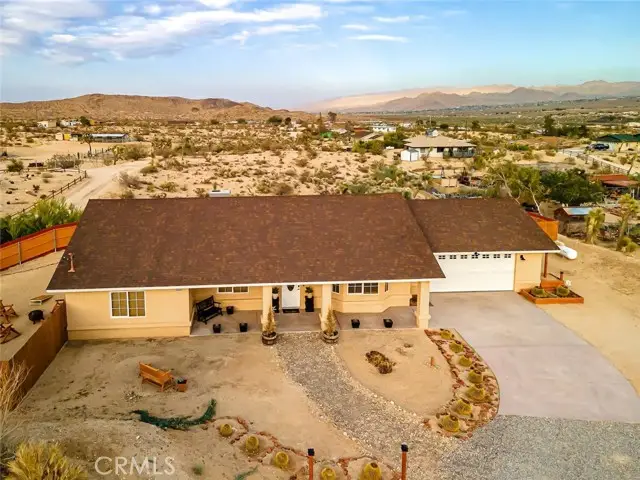 5853 Linda Lee Drive, Yucca Valley, CA 92284 - #3