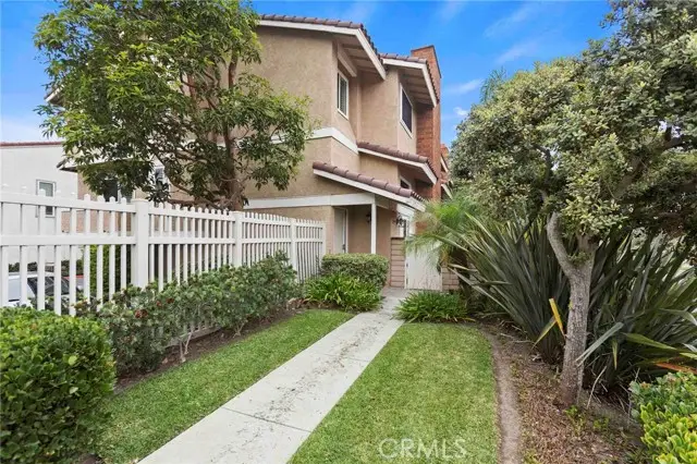 21072 Poolside, Huntington Beach, CA 92648 - #2